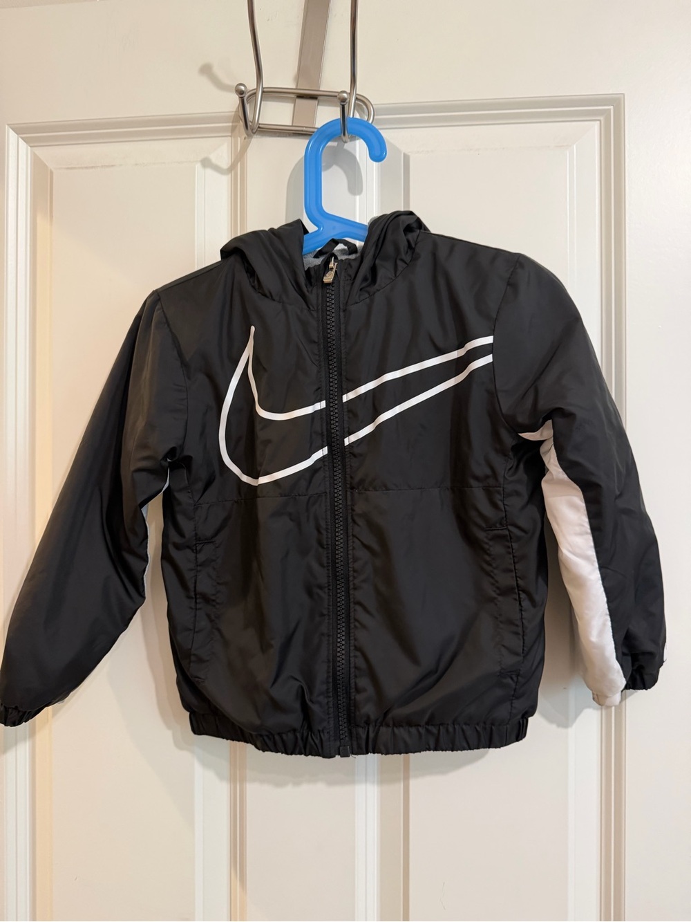 Nike kids hooded lined windbreaker jacket, size 3t